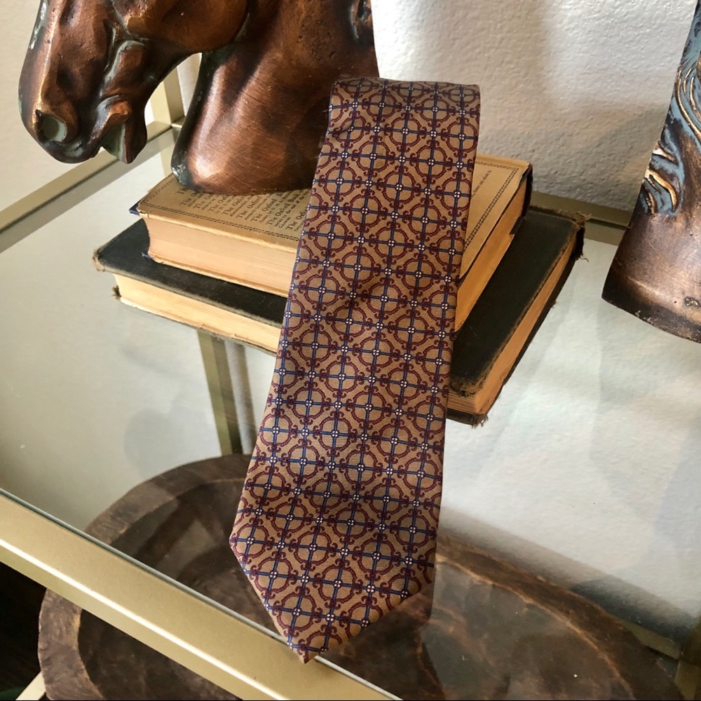 Vintage Christian Dior Men’s tie.